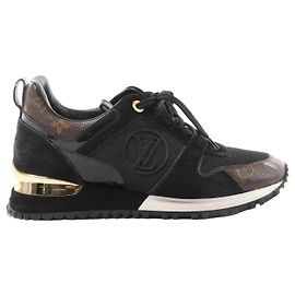 Baskets Runaway line 21 years Mesh x Leather de Louis Vuitton en Noir GO0281, Taille 39 EU Noir