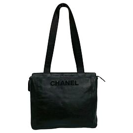 Sac cabas Chanel en cuir de veau grainé noir Noir