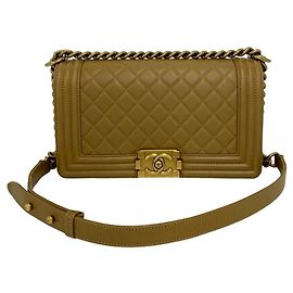 Bolsa de ombro Chanel Boy em couro de cordeiro Chanel Marrom
