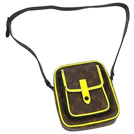 Louis Vuitton Monogram Macassar Christopher Pochette Portefeuille de Poignet Marron Jaune