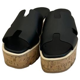 Hermès Sandales compensées en cuir noir Oran Noir