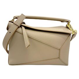 Loewe Puzzle Edge Small Handtasche aus Sand Kalbsleder Sand