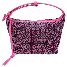 Borsa a tracolla Loewe Cubie Anagram Jacquard Nero Rosa
