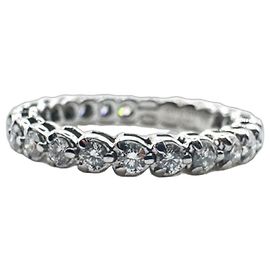 Anel Gucci em ouro branco e diamantes Prata