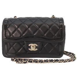 Chanel AS4288 Matelassé Shoulder Bag Nero