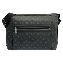 Louis Vuitton Monogram Eclipse Odyssée Messenger MM M44224 Shoulder Bag Black