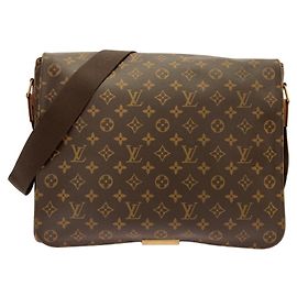 Bolsa de Ombro Louis Vuitton Monogram Abbesses M45257 Marrom