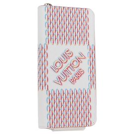 LOUIS VUITTON Damier Spray Zippy Wallet Vertical White M81403 LV Auth 126654SM Weiß