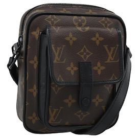 LOUIS VUITTON Macassar Christopher Wearable Wallet Bag M69404 LV Auth 186189V Monogram