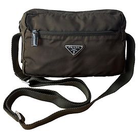Prada Tessuto Crossbody Grün