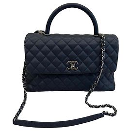Borsa Chanel Classic Flap in pelle caviar blu navy Blu scuro