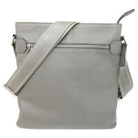 Louis Vuitton Taiga Sasha Men's Shoulder Bag Other