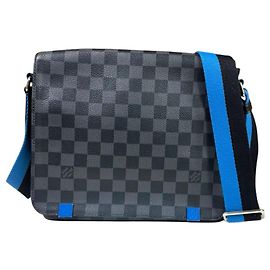 Borsa a tracolla Louis Vuitton District PM NM Damier Graphite Nero Blu