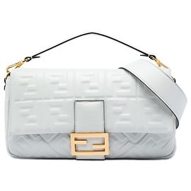 Bolsa Baguette Fendi branca em couro com relevo Zucca Large Branco