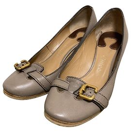 Chloé Scarpins de couro Chloe Marrom Outro