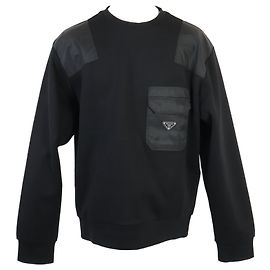 Prada UJL35B Sweatshirt aus Re-Nylon Schwarz