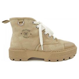 Hermès Botas Itineraire em couro de bezerro veludo Chevre Hermes Bege