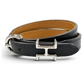 Hermès Pulsera Charm de Cuero Trench HERMES Negro