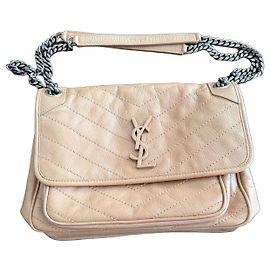 Saint Laurent Niki Bolsa de couro acolchoado Bege