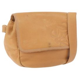 LOEWE Anagram Shoulder Bag Leather Beige Gold Auth 190988 Beige Doré