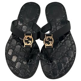 Gucci Sandales Guccissima en cuir noir avec G entrelacé Noir