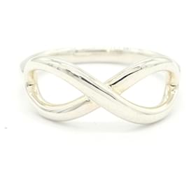 Anillo Infinity de Tiffany & Co. en plata de ley Plata
