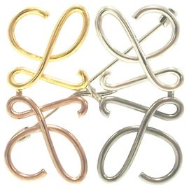 Loewe Anagram Metallbrosche Silber Golden Bronze