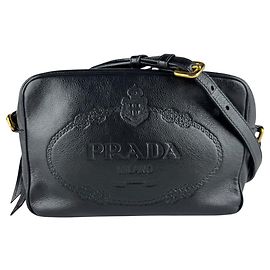 Bolsa de ombro em couro preto Prada Preto