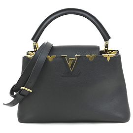 Borsa a tracolla in pelle Louis Vuitton Capucines MM Nero