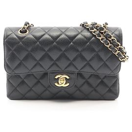 Borsa a tracolla Chanel Matelassé Double Flap Nero