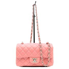 Borsa a tracolla Mini Matelassé in agnello rosa Chanel Rosa