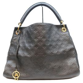 Louis Vuitton Black Artsy MM Shoulder Bag Black