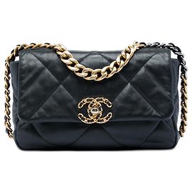 Chanel Black Medium Lambskin 19 Flap Nero