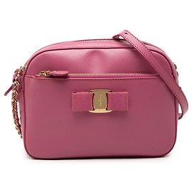 Salvatore Ferragamo Bolsa de câmera Lydia Vara Bow em couro roxo Ferragamo Roxo