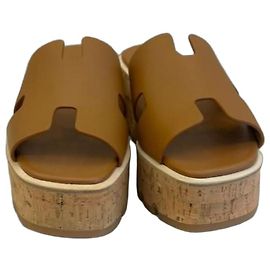 Hermès Eze 30 Natural Leather Platform Sandals Brown