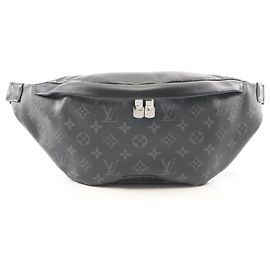 Louis Vuitton Discovery Bumbag PM Black Monogram