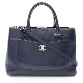 Sac cabas Chanel Neo Executive Bleu Marine