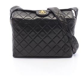 Borsa a tracolla Chanel Matelassé in agnello nero Nero