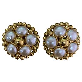 Orecchini a clip Chanel in oro e perle sintetiche Altro