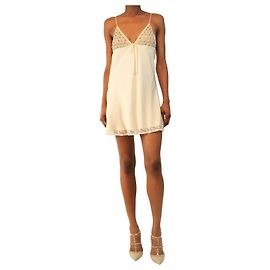 Miu Miu Mini vestido de seda creme com adornos - tamanho UK 8 Cru