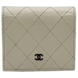 Chanel Portefeuille Bifold Matelassé Classique Doré