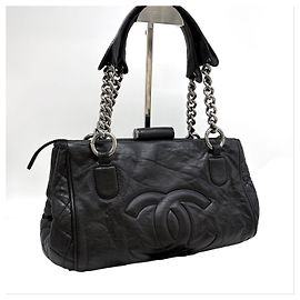 Chanel Bolsa de ombro com corrente de logotipo CC Preta Preto