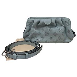 Louis Vuitton Borsa a tracolla mini Scala in pelle Mahina blu Blu