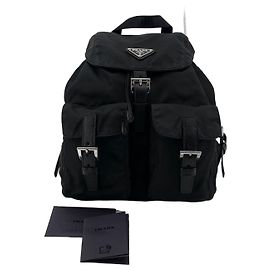Prada Re-Nylon Rucksack mit Triangle-Logo Schwarz Schwarz