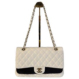 Chanel Sac Flap Classique Taille Moyenne Blanc Blanc