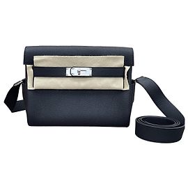 Hermès Borsa Messenger Kelly Togo PM Nera con Palladio Nero
