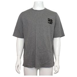 Hermès Graues Kurzarm-T-Shirt für Herren aus Baumwolle mit Mini-Lederpatch Braun