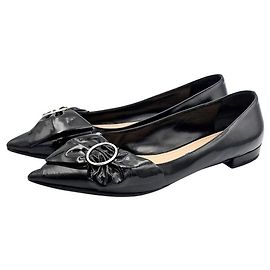 Prada Flache Schuhe mit Schleifendetail Schwarz