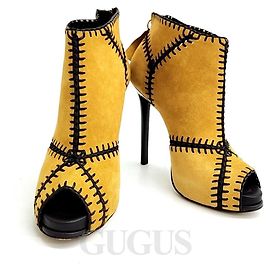 Roger Vivier Suede Booties Brown