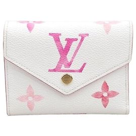 Louis Vuitton Cartera LV Giant Monogram Victorie Plata